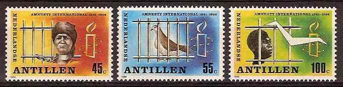 Nederlandse Antillen 843/5 postfris Amnesty 1986, Postzegels en Munten, Postzegels | Nederlandse Antillen en Aruba, Postfris, Verzenden