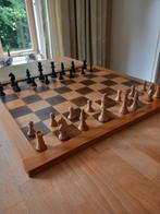 Schaak/dambord met schaakstukken en damstenen, Hobby en Vrije tijd, Gezelschapsspellen | Bordspellen, Een of twee spelers, Ophalen of Verzenden