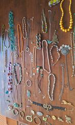 Groot lot vintage sieraden, veelzijdig, 60 stuks €60 +GRATIS, Sieraden, Tassen en Uiterlijk, Antieke sieraden, Ophalen of Verzenden