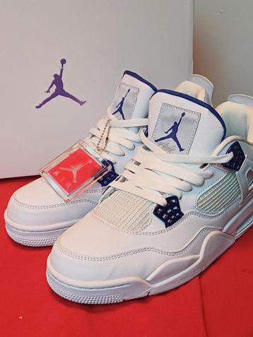 Air Jordan 4 Retro.  Maat : 43. beschikbaar voor biedingen