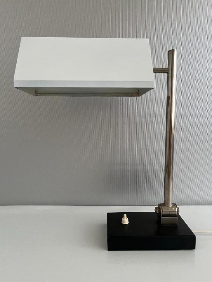Jaren '50 bureaulampje Hala schaars model, Huis en Inrichting, Lampen | Tafellampen, Zo goed als nieuw, Minder dan 50 cm, Kunststof