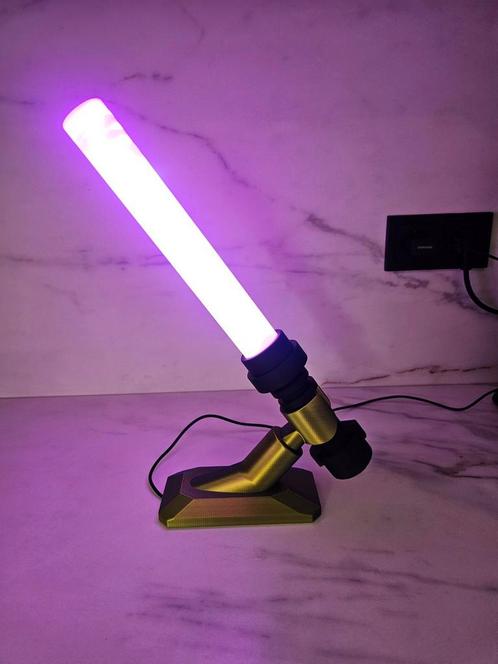 Eye-Catcher! LEGO Lightsaber Lamp met RGB – 3D Geprint in Go, Huis en Inrichting, Lampen | Tafellampen, Nieuw, Minder dan 50 cm