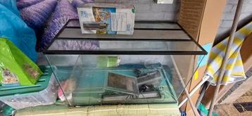 TERRARIUM MET SCHUIFDEUREN L80 ,BR40 beschikbaar voor biedingen
