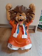 Oranje voetbal leeuw beeld 50 cm, Ophalen of Verzenden