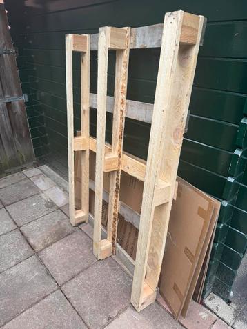 Pallet (gratis) beschikbaar voor biedingen