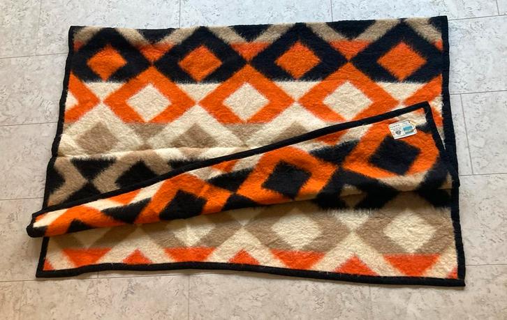 Tetem Holland, vintage deken zuivere scheerwol, 145 * 200 cm, Huis en Inrichting, Woonaccessoires | Plaids en Woondekens, Zo goed als nieuw
