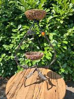Frans brocante etagere smeedijzer rieten mand 87cm nu €35, Huis en Inrichting, Ophalen, ., Nieuw, .