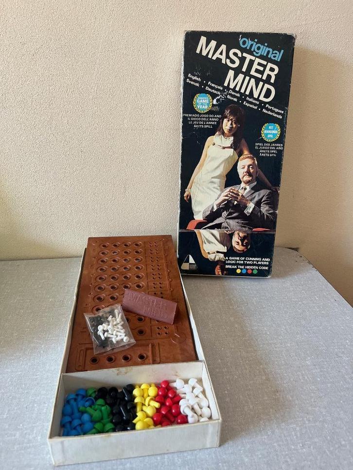 I.Z.G.S. mastermind met 6 kleuren COMPLEET, Hobby en Vrije tijd, Gezelschapsspellen | Bordspellen, Gebruikt, Een of twee spelers