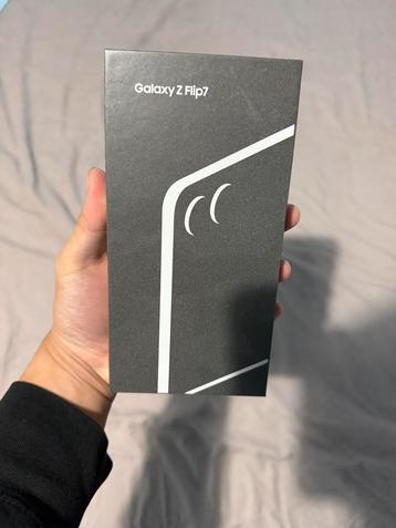 Samsung Galaxy Z Flip 7 512GB - Nieuw in doos! beschikbaar voor biedingen