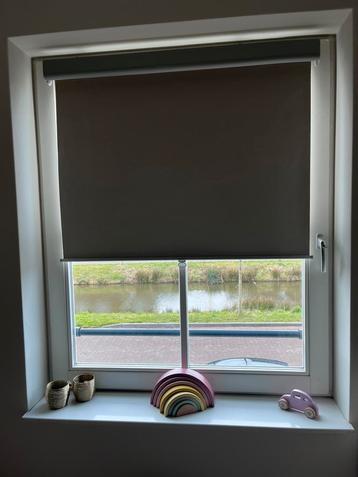 Raamdeco van de ikea zand/taupe 2 stuks beschikbaar voor biedingen