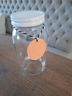 Glazen potje met deksel en cadeauhanger, Glas of Glazen, Ophalen of Verzenden, Overige stijlen, Glas