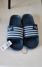 T,k aangeboden Slipers outdoor sandalen slippers patta,s, Ophalen, Nieuw, Blauw