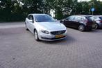 Volvo V60 1.6 T3 TREKHAAK CRUISE CLIMA NAVI PDC (bj 2014), Auto's, Voorwielaandrijving, Stof, Zwart, 4 cilinders