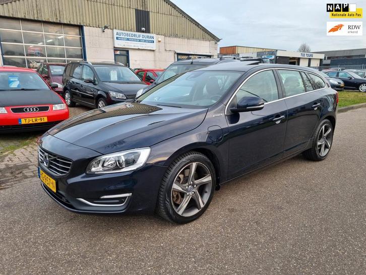 Volvo V60 2.4 D6 Twin Engine R-Design Bj:2015 NAP!, Auto's, Volvo, Bedrijf, Te koop, V60, 4x4, ABS, Achteruitrijcamera, Airbags