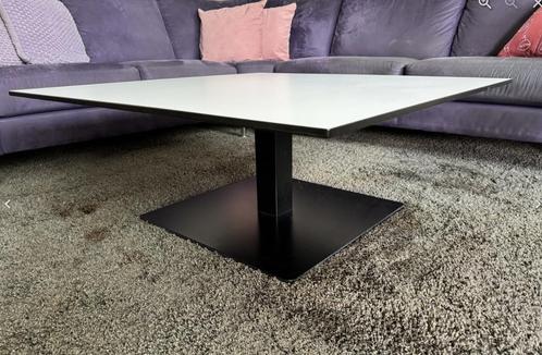 Salontafel, square, as a 'floating surface', Huis en Inrichting, Tafels | Salontafels, Zo goed als nieuw, Minder dan 50 cm, 50 tot 100 cm