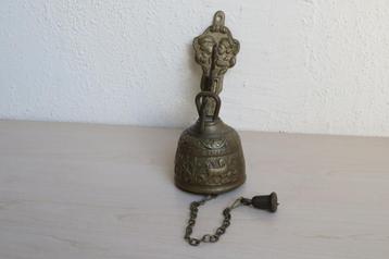 Vintage messing bel met houder beschikbaar voor biedingen