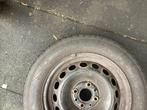 Winterbanden 175/65 R14 op velg + hoezen, Ophalen of Verzenden
