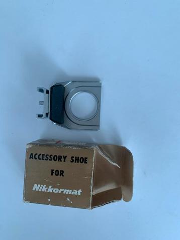 Nikkormat Accessoirevoet beschikbaar voor biedingen