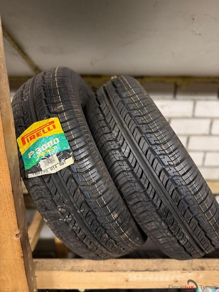 nieuw 185/70R14 88T Pirelli 185/70 R14 185/70/14 1857014, Auto-onderdelen, Banden en Velgen, Band(en), Zomerbanden, 14 inch, 185 mm