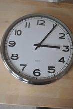 Wandklok, rvs, diameter 32 cm, Ophalen of Verzenden, Gebruikt, Analoog, Wandklok