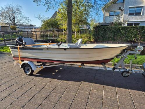 visboot/tourboot/motor/trailer/ fishfinder evt apart te koop, Watersport en Boten, Vis- en Consoleboten, Gebruikt, Tot 10 pk, 3 tot 6 meter