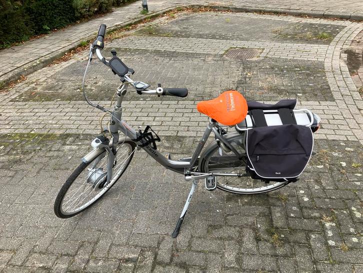Gazelle Elektrische Damesfiets met 2 nieuwe accu’s, Fietsen en Brommers, Fietsen | Dames | Damesfietsen, Gebruikt, Gazelle, (Extra) lage instap