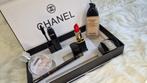 UITVERKOOP! Chanel Foundation, Parfum en  Make up set, Nieuw, Gehele gezicht, Ophalen of Verzenden, Overige kleuren