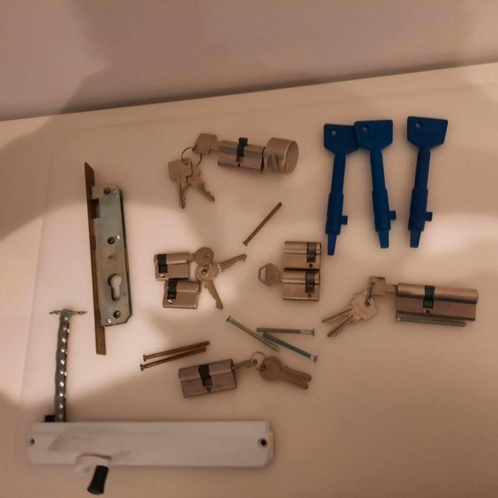 Seniorenknop/enkele halve cil/raamuitzetter/smalslot/bouwsle, Doe-het-zelf en Verbouw, Hang- en Sluitwerk, Zo goed als nieuw, Slot