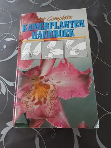 Het Complete Kamerplantenhandboek - M & P Weert - 128 blz