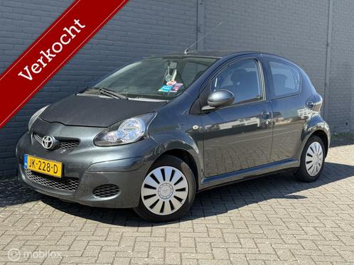 Toyota Aygo 1.0-12V 5 DEURS GRIJS, Auto's, Toyota, Bedrijf, Aygo, ABS, Airbags, Alarm, Centrale vergrendeling, Elektrische ramen