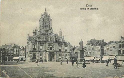 (300-165-045) Delft Markt en Stadhuis, Verzamelen, Ansichtkaarten | Nederland, Zuid-Holland, Verzenden