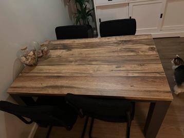 Eettafel met 4 Stoelen - Complete Set beschikbaar voor biedingen