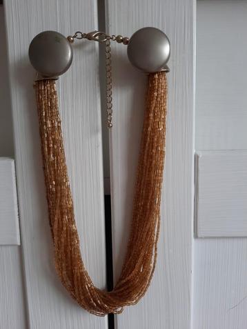 Mooie Goudkleurige Minikralen Kralen Ketting beschikbaar voor biedingen