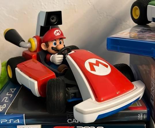 Mario Kart Live: Home Circuit Luigi en Mario Set, Spelcomputers en Games, Games | Nintendo Switch, Zo goed als nieuw, Racen en Vliegen