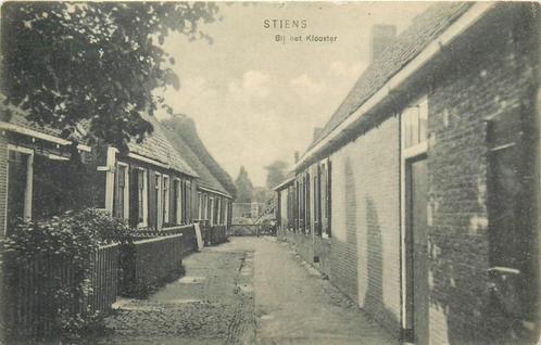(701-257-023) Stiens  Bij het Klooster, Verzamelen, Ansichtkaarten | Nederland, Friesland, Verzenden