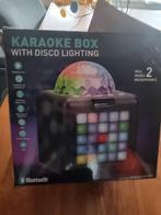 Karaoke box with disco lighting, Audio, Tv en Foto, Karaoke-apparatuur, Zo goed als nieuw, Microfoon(s), Ophalen