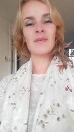 Nieuwe zijden sjaal wit 150x60 cm, Ophalen of Verzenden, Nieuw, Maat 46/48 (XL) of groter, Sjaal