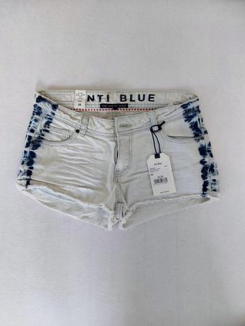 Nieuwe Anti Blue Shorts - Maat XS - Met Tie-Dye print beschikbaar voor biedingen