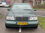 Mercedes-Benz E-Klasse 220 Elegance | W124 | NL & NAP | 2e E, Auto's, Oldtimers, 2199 cc, 150 pk, Bedrijf, Handgeschakeld