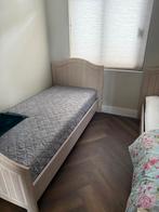 2x Eenpersoonsbed 90x200 (excl. matras), Gebruikt, 90 cm, Eenpersoons, Beige