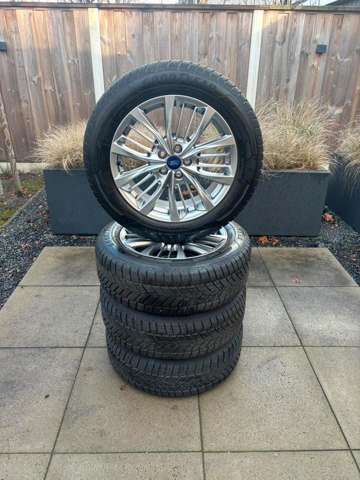 Ford Kuga III Vignale  18 inch good year winterset 8mm.5x108, Auto-onderdelen, Banden en Velgen, Banden en Velgen, Winterbanden