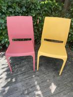 2 Tuinstoelen Sara - terra en Sahara-geel, Ophalen, Zo goed als nieuw, Kunststof