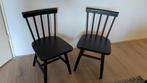 2 zwarte kinderstoeltjes, Kinderen en Baby's, Kinderkamer | Tafels en Stoelen, Ophalen of Verzenden, Gebruikt, Tafel(s) en Stoel(en)