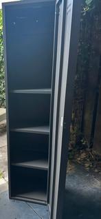 Metalen Lockerkast met 4 Planken, Ophalen, Zo goed als nieuw, Modern. Donkergrijs