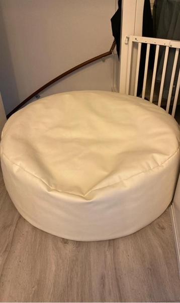 Bean bag ideaal voor new born shoot beschikbaar voor biedingen