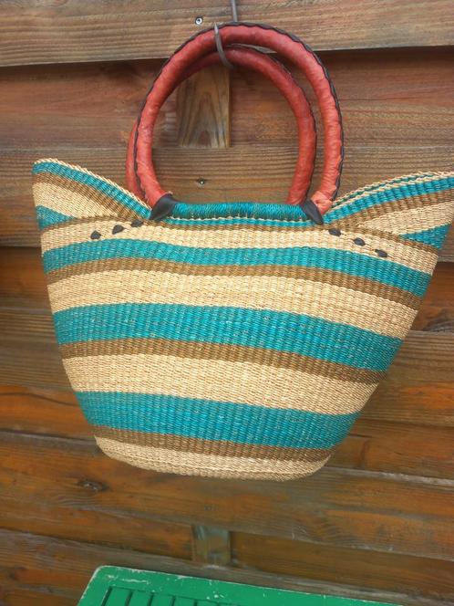 U shopper Bolgatanga Ghana U-shopper handgeweven Bolga, Huis en Inrichting, Woonaccessoires | Schalen en Manden, Nieuw, Rond, Overige materialen