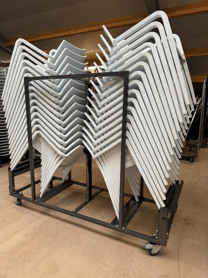 Partij stapelstoel met armleuning WIT, Huis en Inrichting, Stoelen, Gebruikt, Eén, Kunststof, Wit, Ophalen