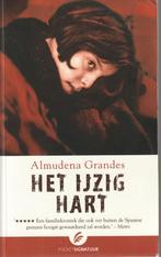Het ijzig hart (Almudena Grandes), Boeken, Ophalen of Verzenden, Gelezen, Europa overig