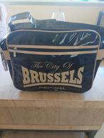 Nieuw , Tas  .met lange band (ook in het wit ), Sieraden, Tassen en Uiterlijk, Tassen | Damestassen, Ophalen of Verzenden, Zo goed als nieuw