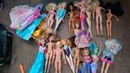Barbie / bratz poppen, Kinderen en Baby's, Speelgoed | Poppen, Ophalen of Verzenden, Zo goed als nieuw, Barbie